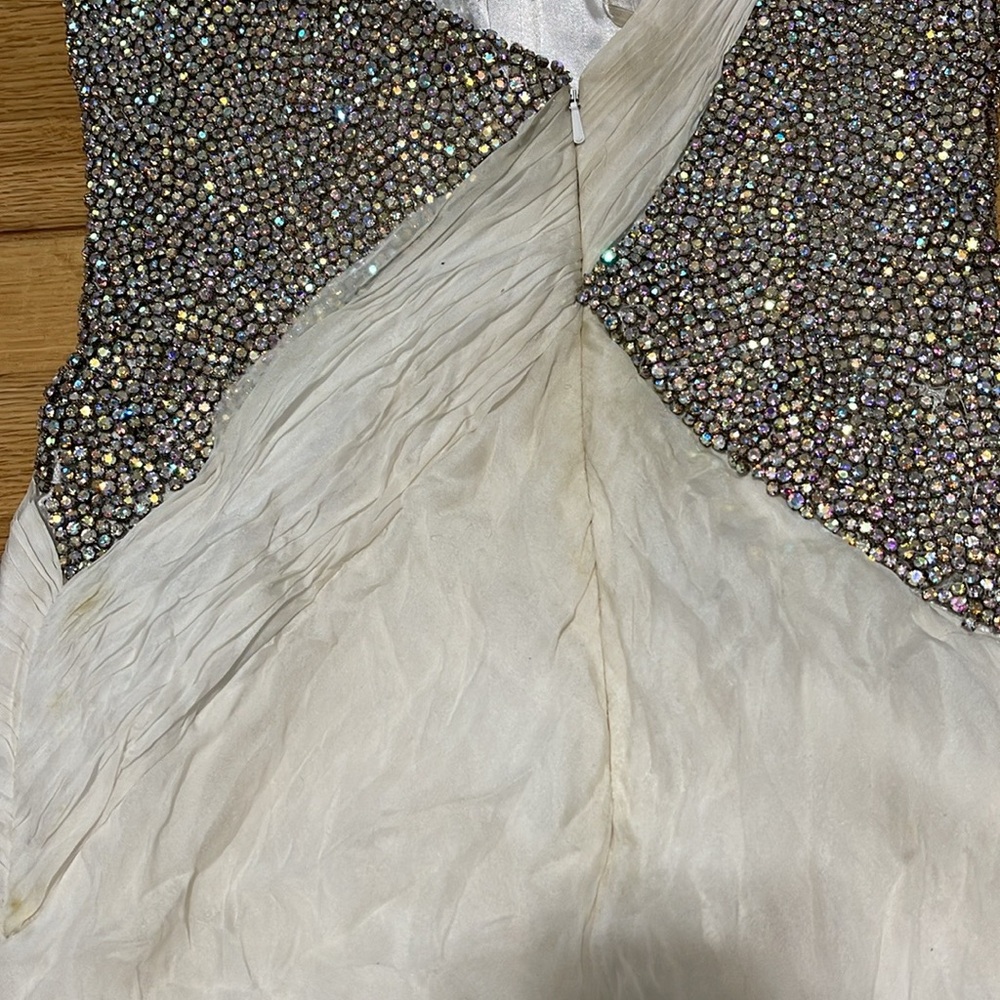 White One Shoulder Ruffled Gown - Picture 5 of 8